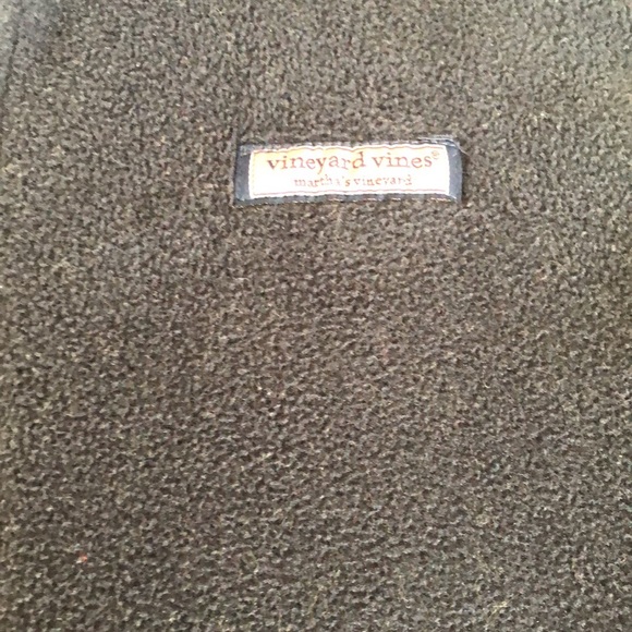 Navy Vineyard Vines fleece sleeveless jacket - Picture 3 of 4